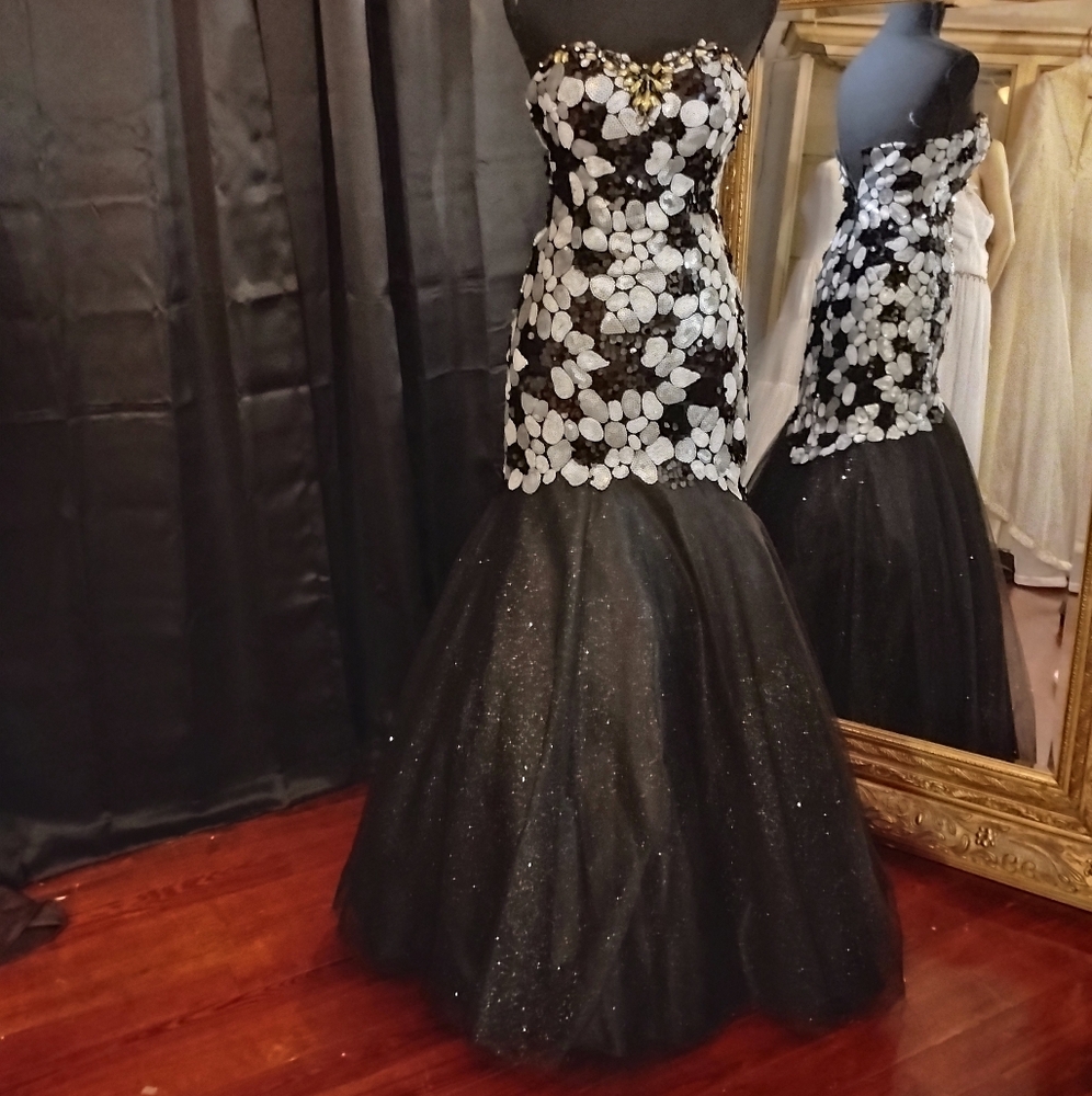 Blush Sequin Elegant Black Trumpet Gown